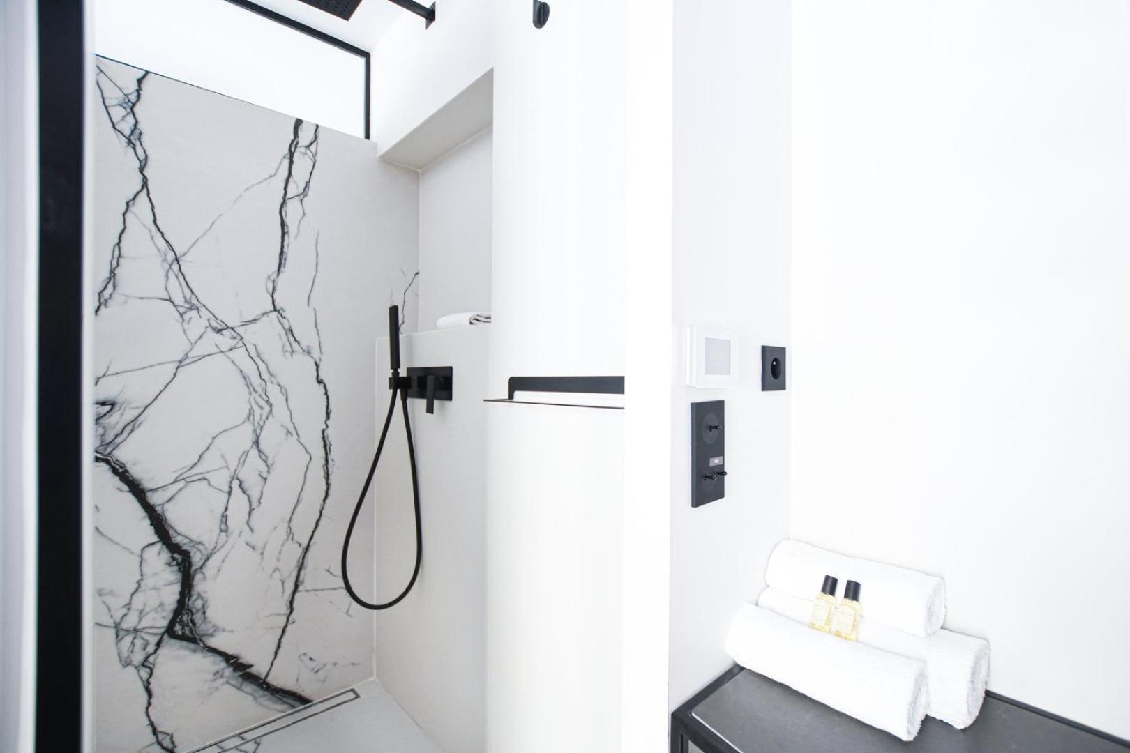 Modern Family Apartment Next To The Eiffel Tower باريس المظهر الخارجي الصورة